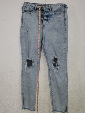 Light Wash Distressed Women's Ankle Slit Jeans - Casual Ripped Denim